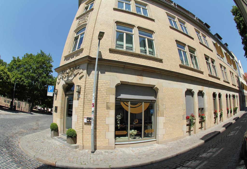 Schottennester Schlafen An Der Kraemerbruecke Erfurt Exterior photo
